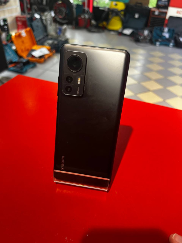 Мобильный телефон Xiaomi 12