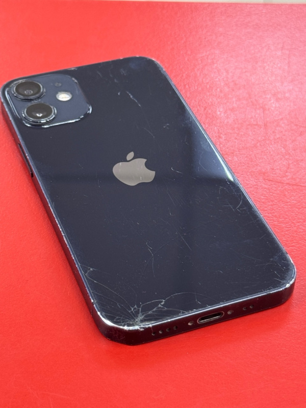 Мобильный телефон Apple iPhone 12 Mini
