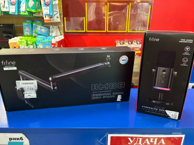 микрофон с тойкой  fifine am8